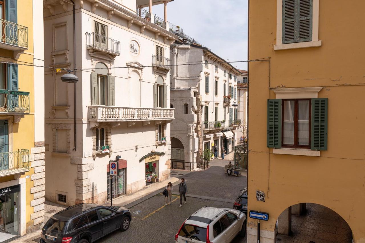 Domus Verona - Elegante Residenza Con Affaccio Su Porta Leoni מראה חיצוני תמונה